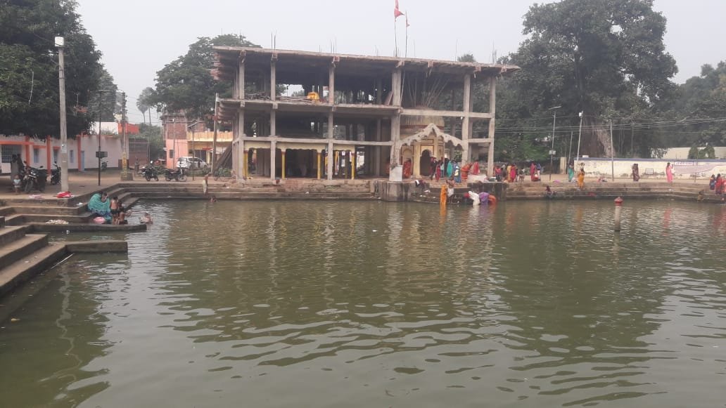 नहाए खाए के साथ हुई छठ व्रत की शुरुआत, पूजन सामग्रियों की खरीदारी के लिए की भीड़