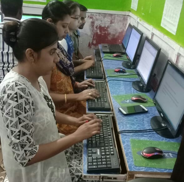 टाइपिंग टेस्ट में रही नेहा कुमारी विजेता