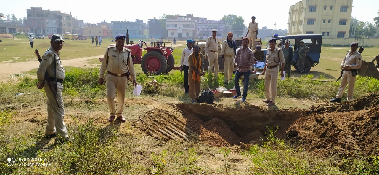 तीन थानों में जब्त शराबों का किया गया विनष्टीकरण