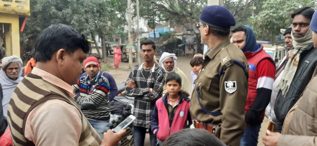 कपड़ा दुकान से लाखों रुपए की संपत्ति की हुई चोरी