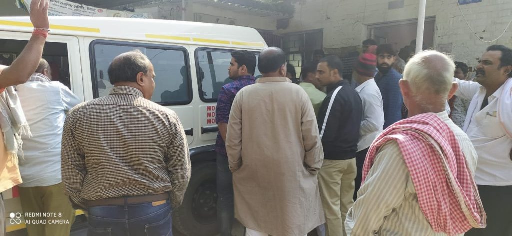 ट्रैक्टर से गिरकर अधेड़ की हुई मौत