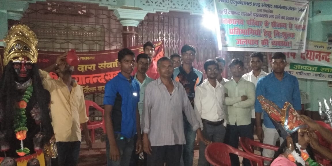 नक़ल अभिनय प्रतियोगियों के लिए जलपान की हुई व्यवस्था