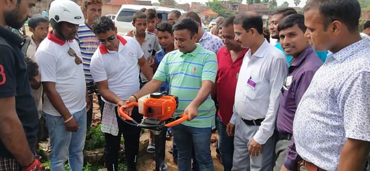 ऐतिहासिक किला परिसर में लगाया गया 250 पौधे।